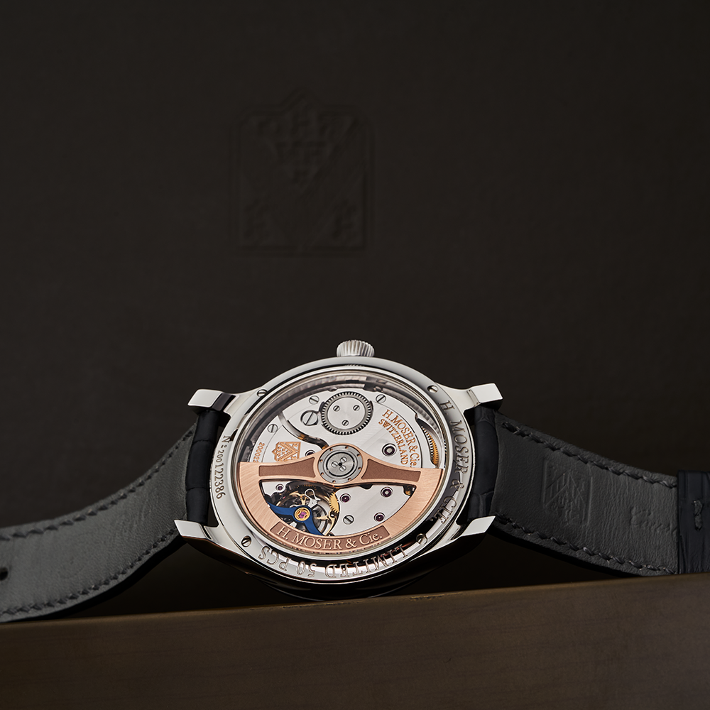 H. Moser & Cie. Endeavour Concept Funky Blue fumé dial