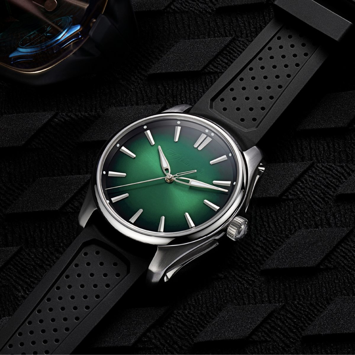 H. Moser & Cie Pioneer Centre Seconds - Cosmic Green