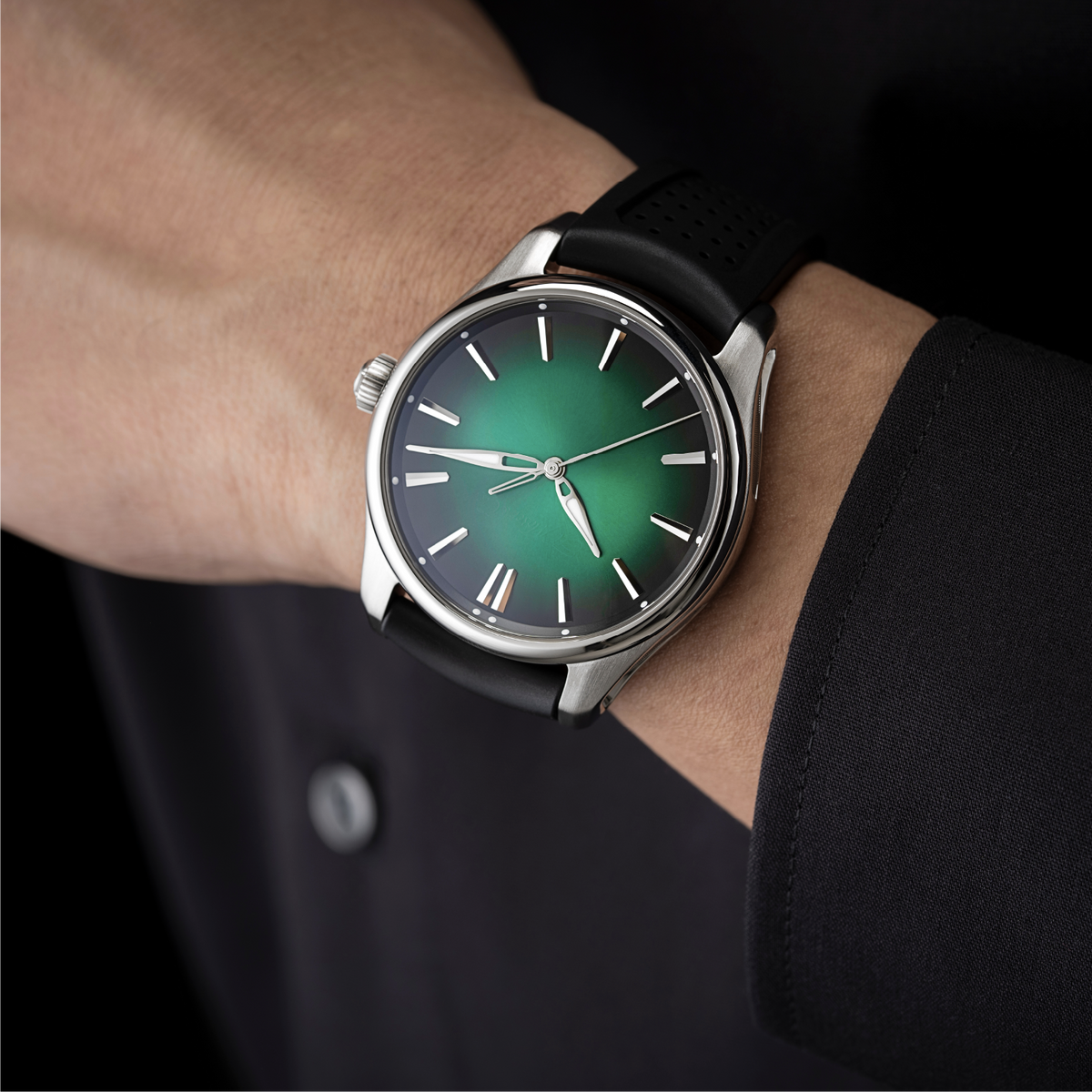 H. Moser & Cie Pioneer Centre Seconds - Cosmic Green