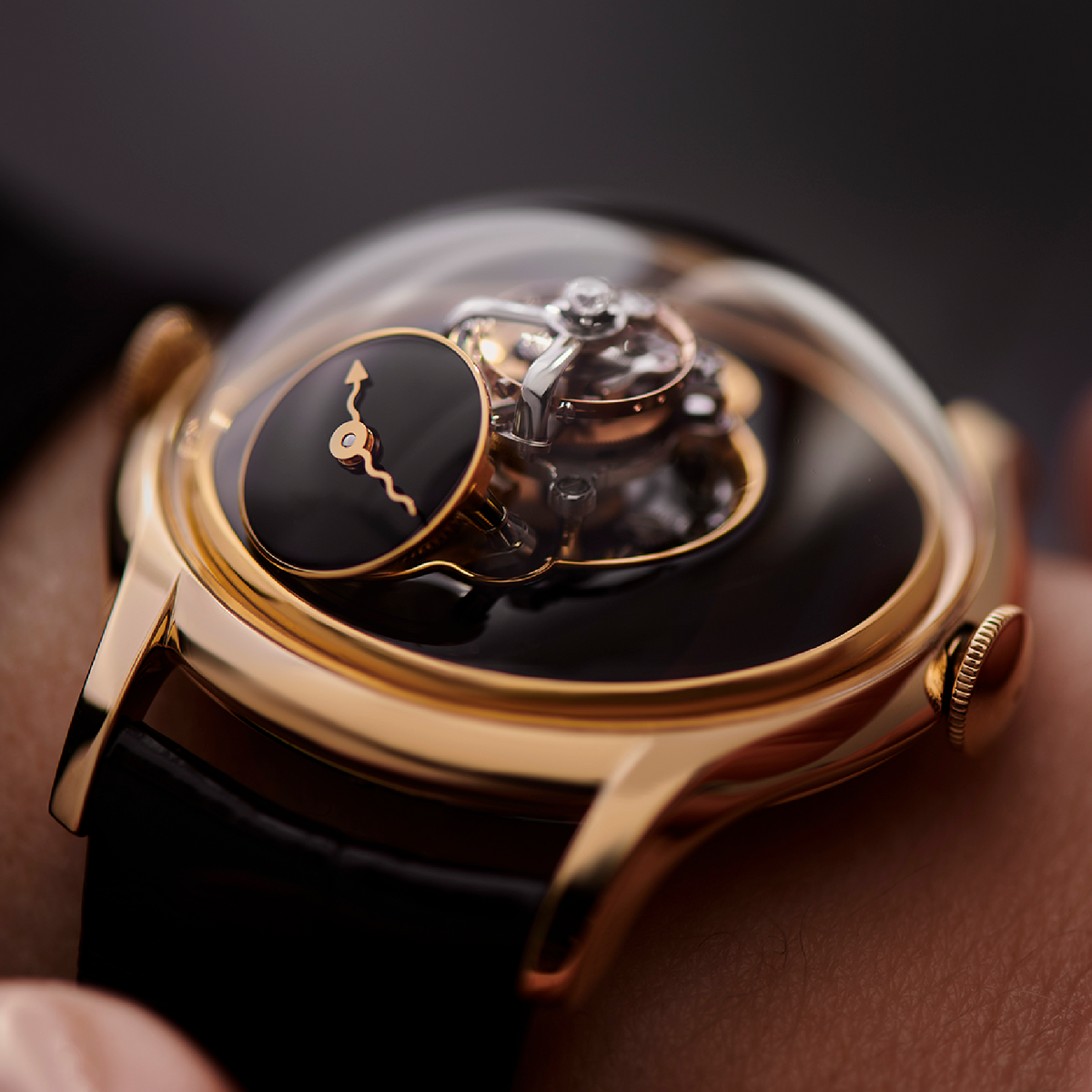 MB&F Legacy Machine: Flying T - Onyx