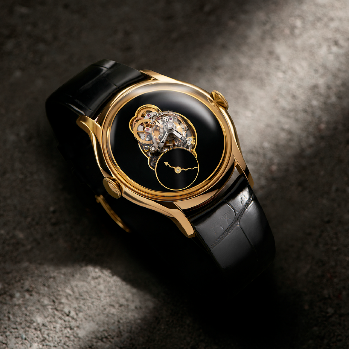 MB&F Legacy Machine: Flying T - Onyx
