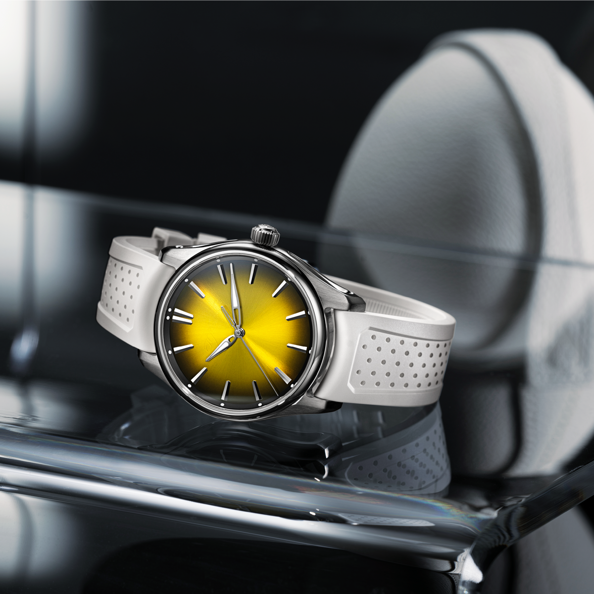 H. Moser & Cie Pioneer Centre Seconds Sunny-Side Up