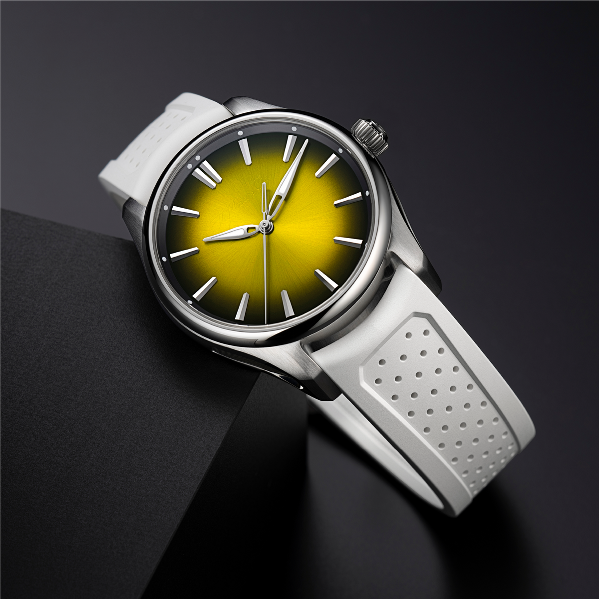 H. Moser & Cie Pioneer Centre Seconds Sunny-Side Up
