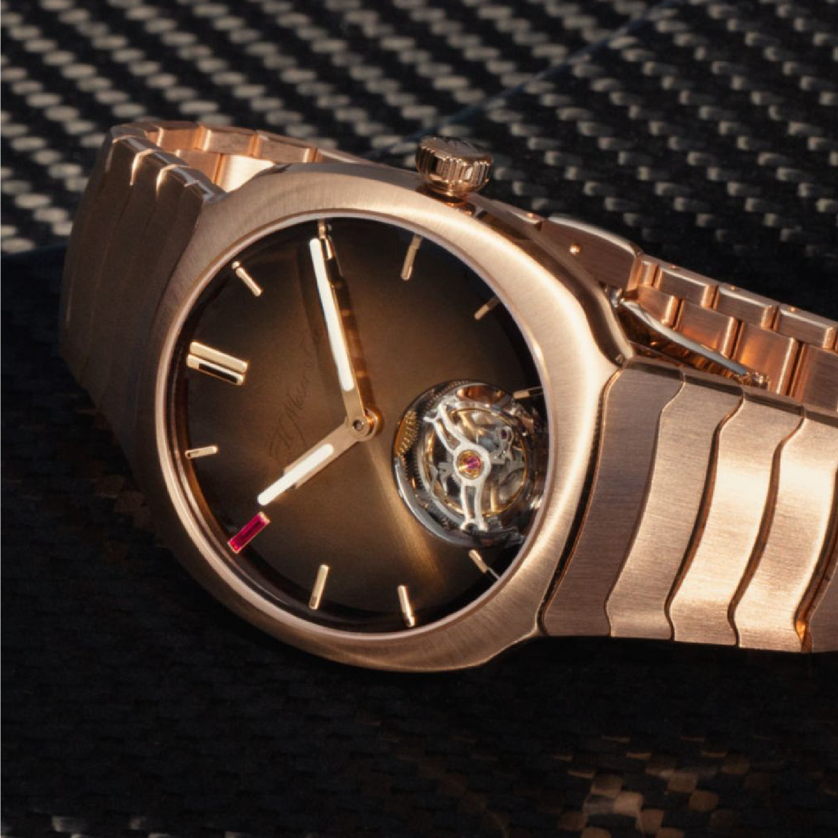 H. Moser & Cie Streamliner Tourbillon Pierre Gasly Edition on Gold