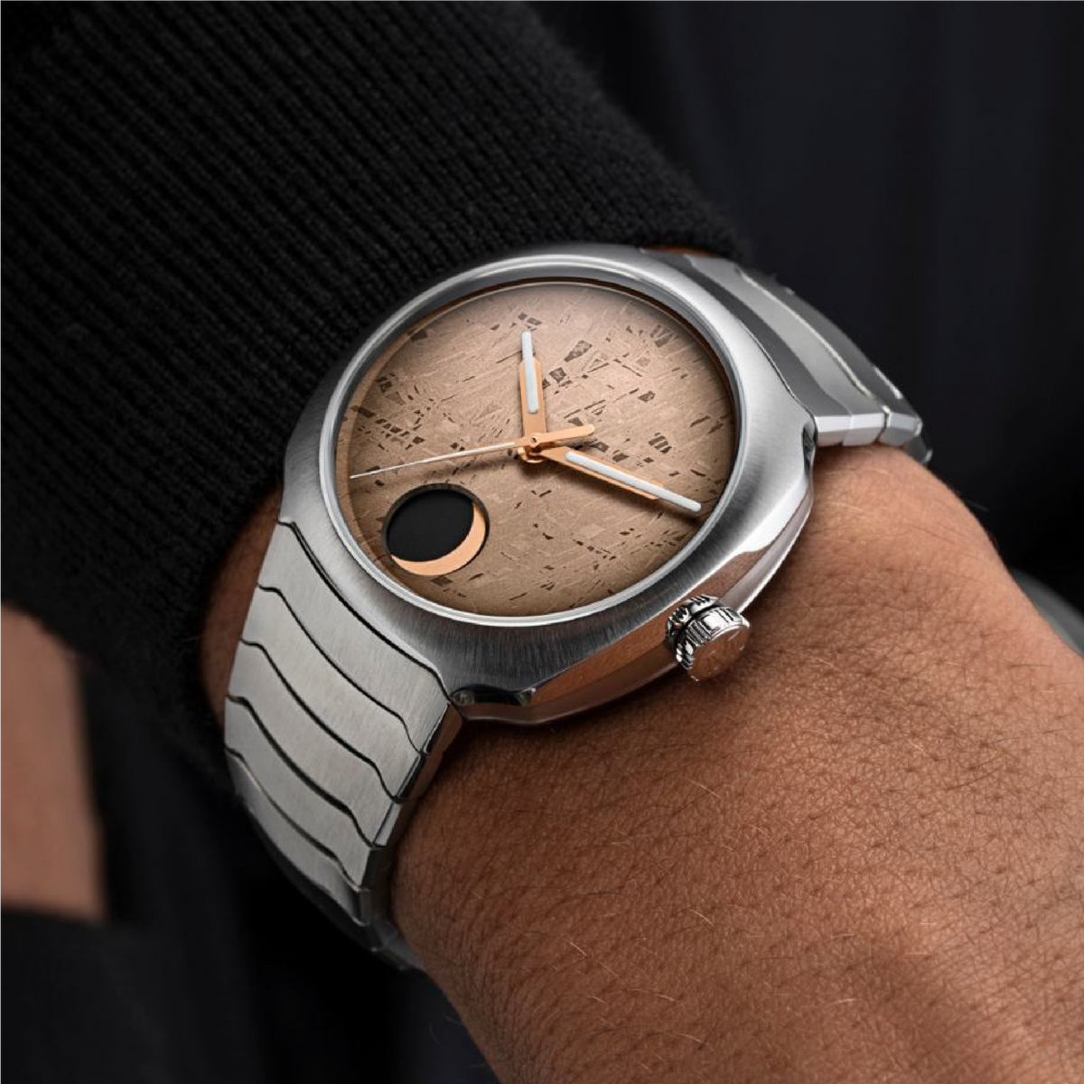 H. Moser & Cie Streamliner Perpetual Moon Concept Meteorite