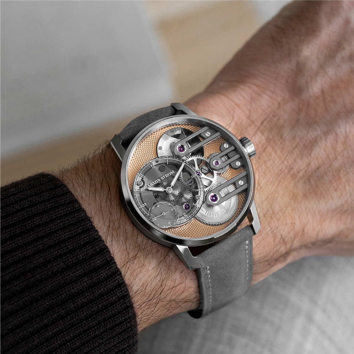 Armin Strom Gravity Equal Force Ultimate Sapphire Salmon
