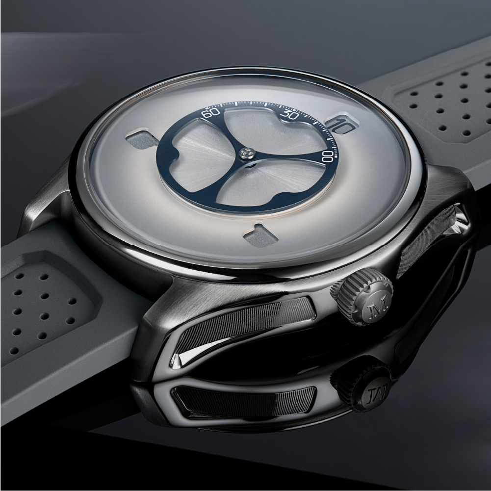 H. Moser & Cie Pioneer Flying Hours White Fumé