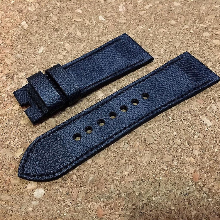 Tunx Straps LV Logo Graphite