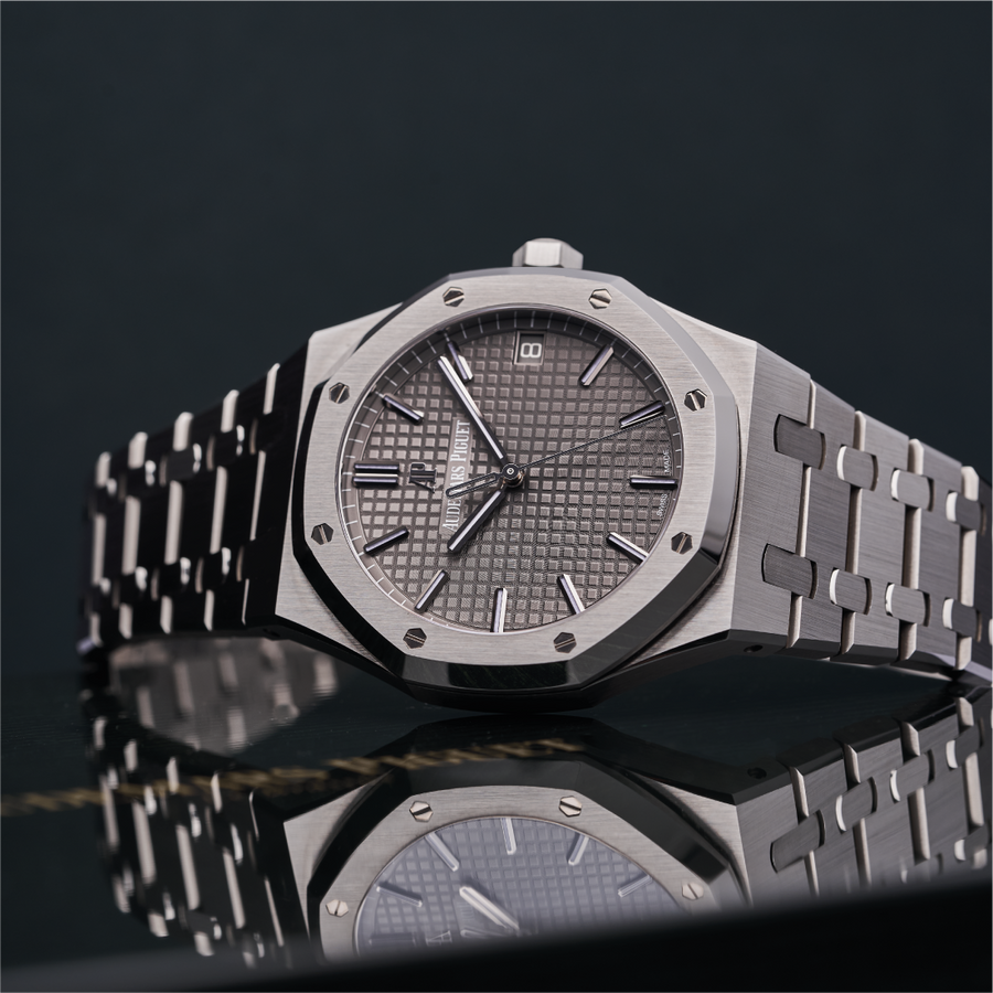 Audemars Piguet - Royal Oak