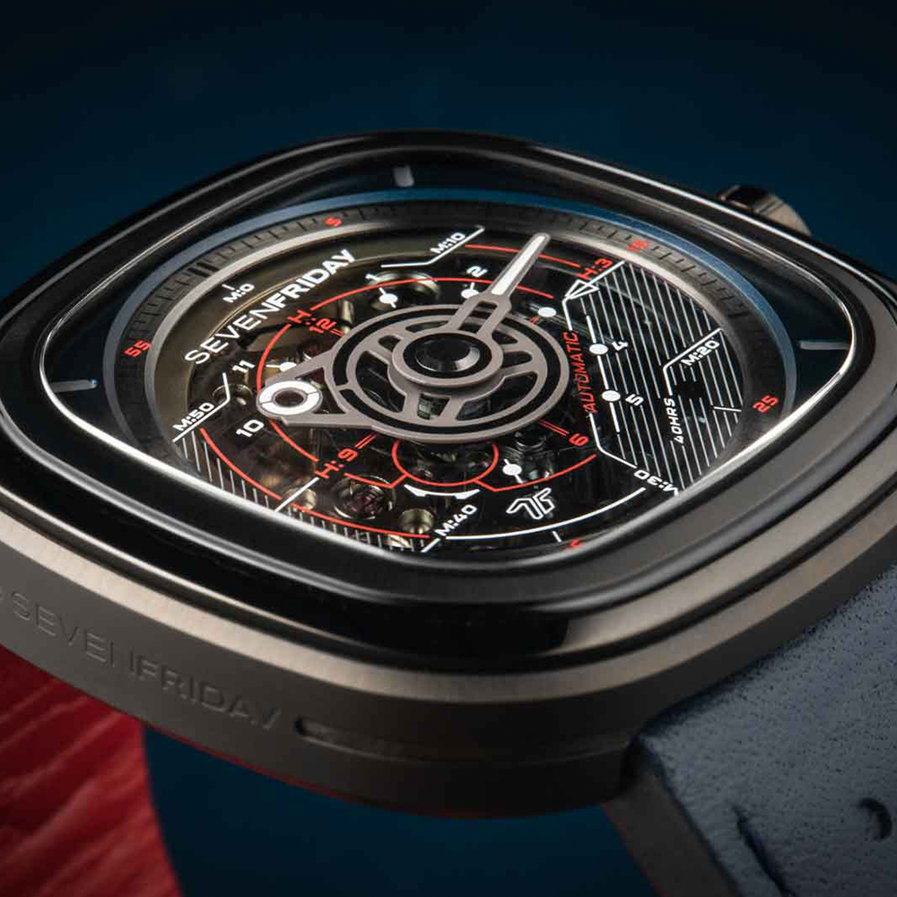 SEVENFRIDAY T3/03